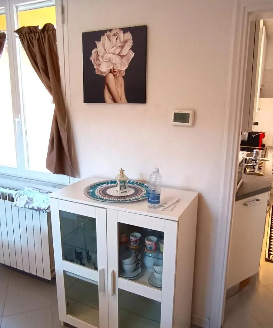Apartment Loft Overlooking The Rooftops In Santa Croce Florence Italy